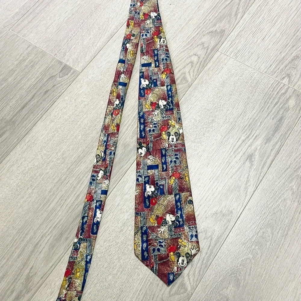 Mickey Mouse Disney‎ Vintage Character Necktie